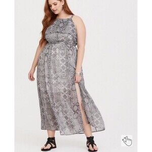 2/$30 Torrid Dress Sleeveless 2X Plus Size Black White Ikat Lightweight Beach